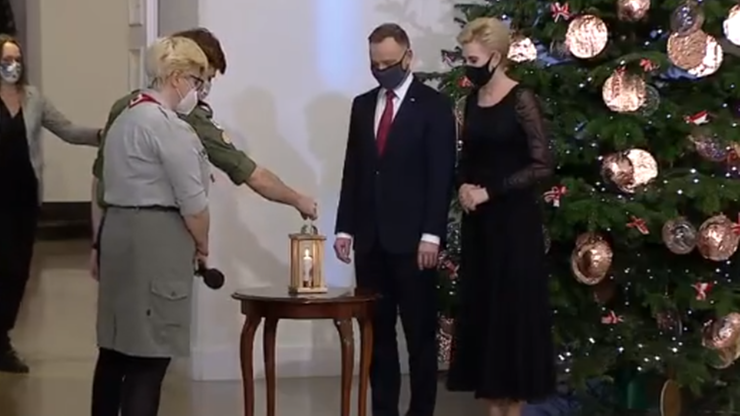 Para prezydencka przyjęła Betlejemskie Światło Pokoju
