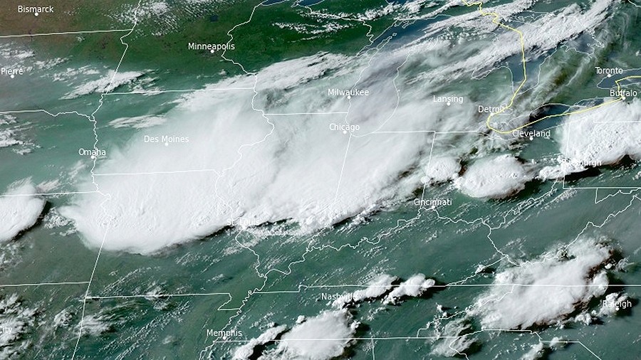 Chmury burzowe nad północnymi regionami USA. Fot. NOAA.