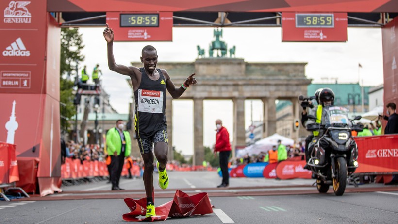 Półmaraton w Berlinie: Najlepszy tegoroczny wynik Kipkoecha, rekord trasy Jepkosgei