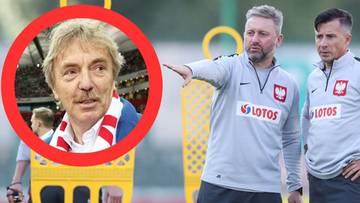 Portret Zbigniewa Bońka obok dwóch mężczyzn w dresach reprezentacji Polski.