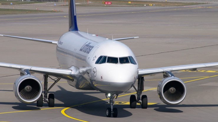 Niemcy. Lufthansa odwołuje kolejne loty w wakacje