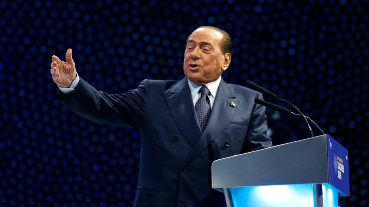 Berlusconi upadł podczas zjazdu EPL. Kilka dni spędzi w szpitalu