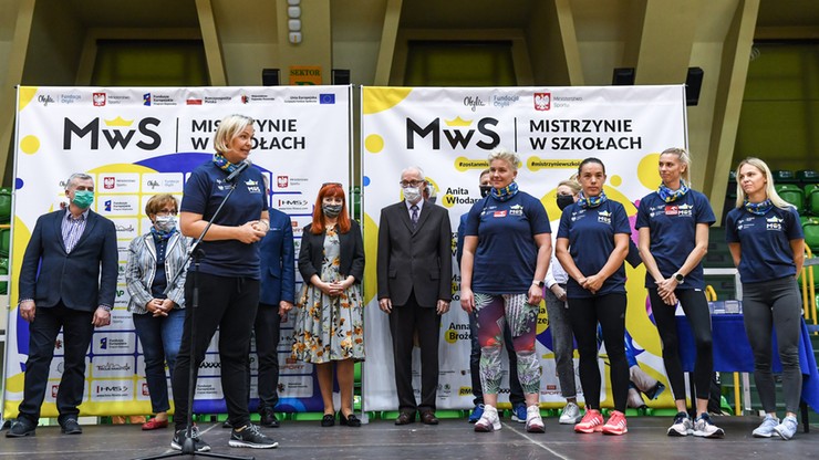 Polskie sportsmenki zachęcały młode uczennice do aktywności fizycznej. Wszystko w ramach akcji "Mistrzynie w Szkołach"