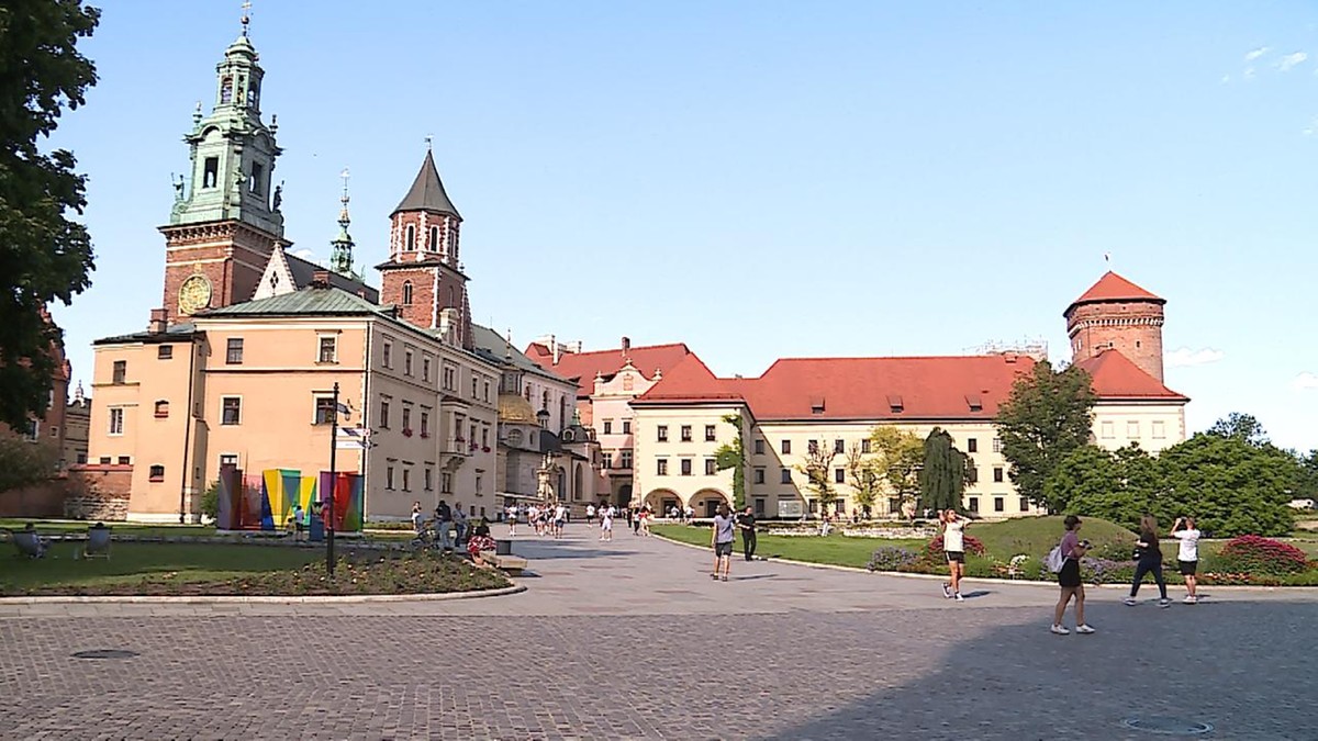 Wakacje 2023. Ceny biletów na Wawel. Rzeczniczka Zamku odpiera zarzuty