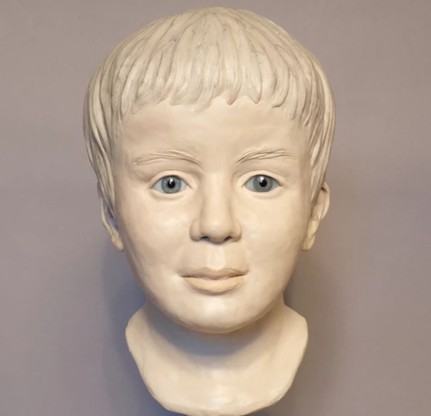 Tak mógł wyglądać chłopiec, którego ciało odnaleziono w Dunaju