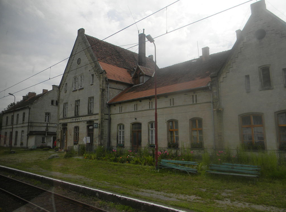 Stacja kolejowa w Rybnicy (zdjęcie z 2012 r.)