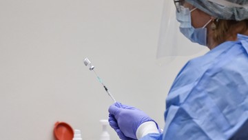 Prof. Piekarska: szczepionka przeciw COVID-19 być może najbezpieczniejsza w historii