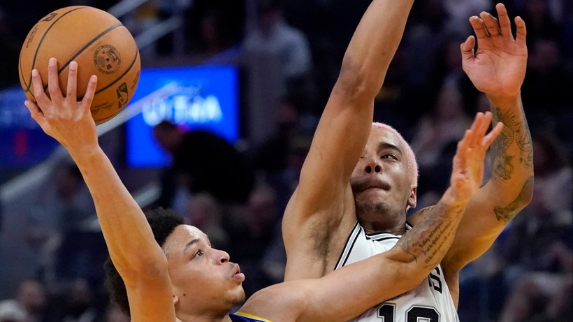 NBA: Historyczny rekord San Antonio Spurs. 4 punkty Sochana