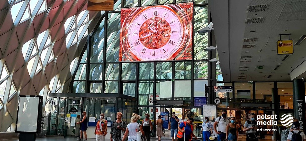 Sieć Polsat Media AdScreen z ekranami na największych polskich dworcach kolejowych