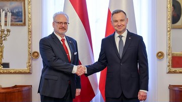 Andrzej Duda przyznał order prezydentowi Łotwy. Sam również został odznaczony