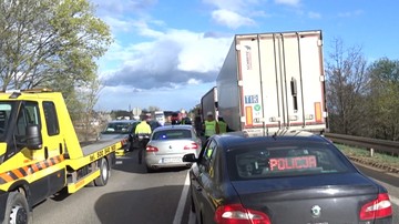 Samochód, którym podróżował wiceszef policji staranował dwa auta pod Ostródą