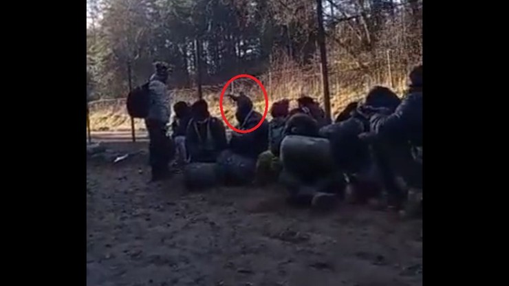 Kryzys na granicy. "Białoruscy żołnierze strzelają nad głowami migrantów"