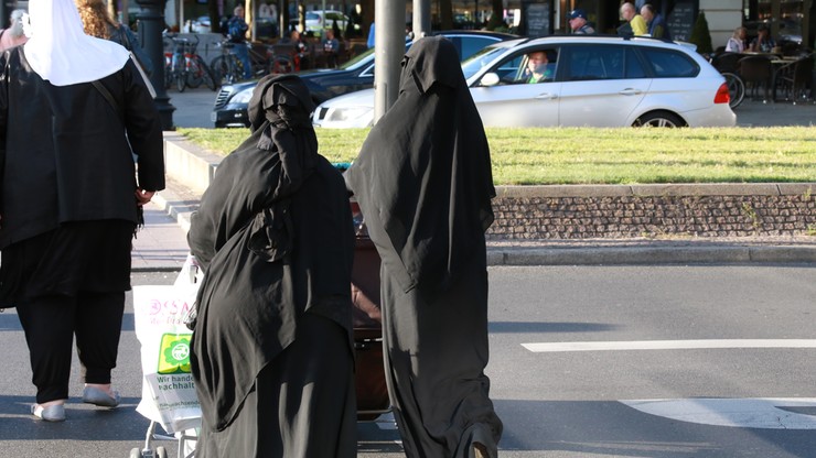 W Niemczech wzrosła liczba aktów przemocy wymierzonych w muzułmanów