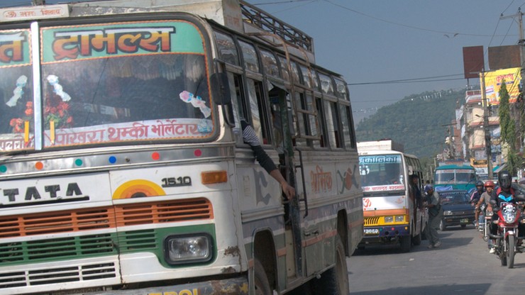 Nepal. Ponad 30 osób zginęło w wypadku autobusu