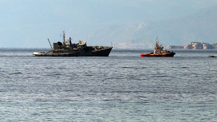 Zderzenie statku i okrętu wojennego w greckim porcie. Aresztowano polskiego kapitana