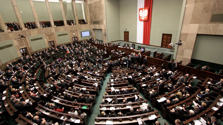 8 mln zł odpraw dla byłych parlamentarzystów