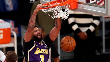 NBA: Porażka broniących tytułu Lakers. Powrót gwiazdy