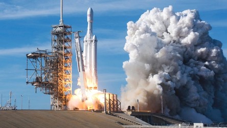 Przed nami 11 startów potężniej rakiety Falcon Heavy od SpaceX, 1 w tym roku
