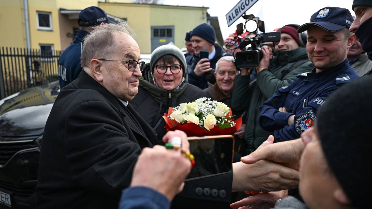 Ojciec Rydzyk stawił się w prokuraturze. "Tylko do nas się doczepili"