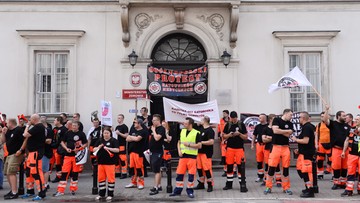 Protest ratowników medycznych w całej Polsce. Domagają się podwyżek