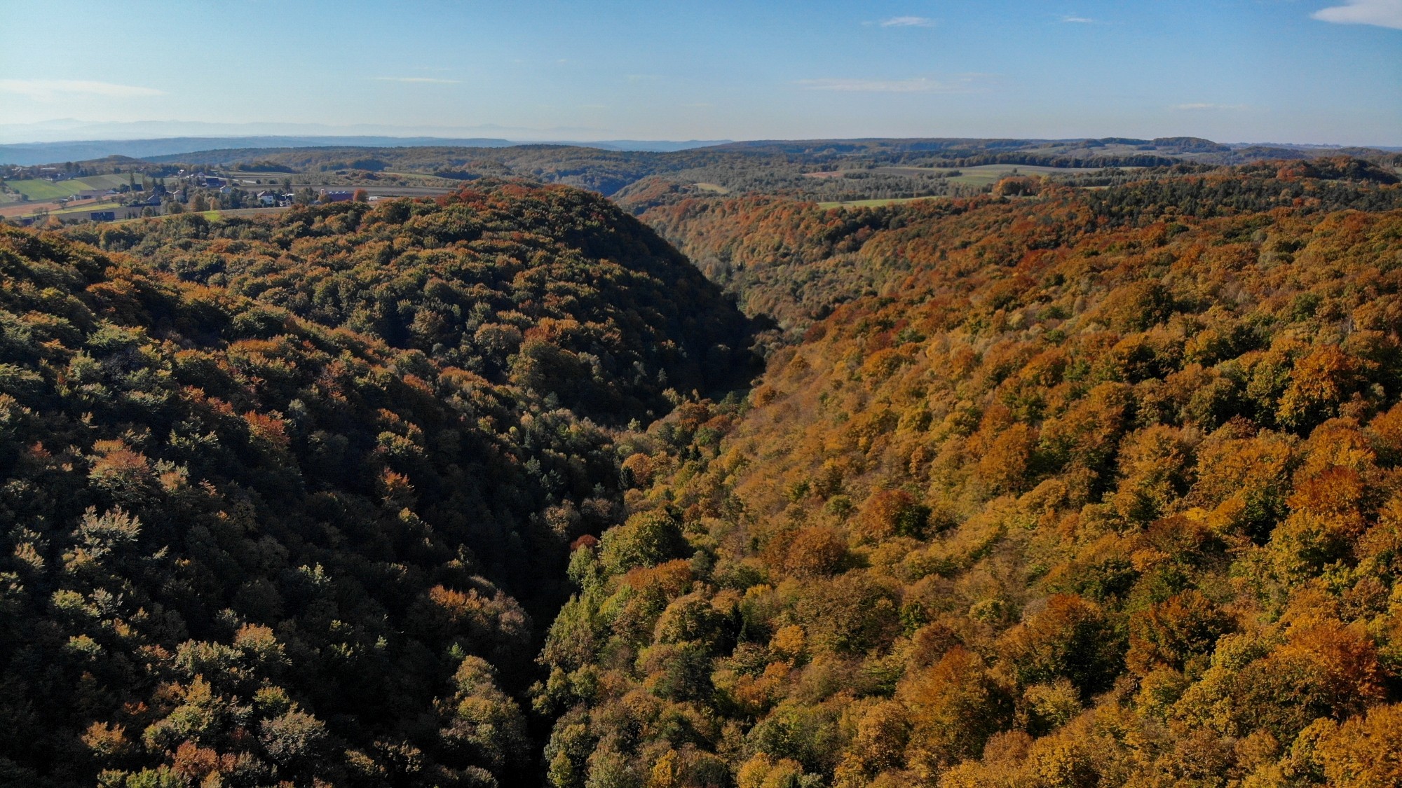 Jesień w górach z lotu ptaka - zdjęcie 25