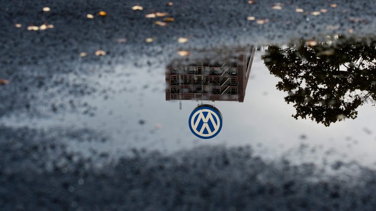 Volkswagen manipulował pomiarem spalin na większą skalę - twierdzą Amerykanie