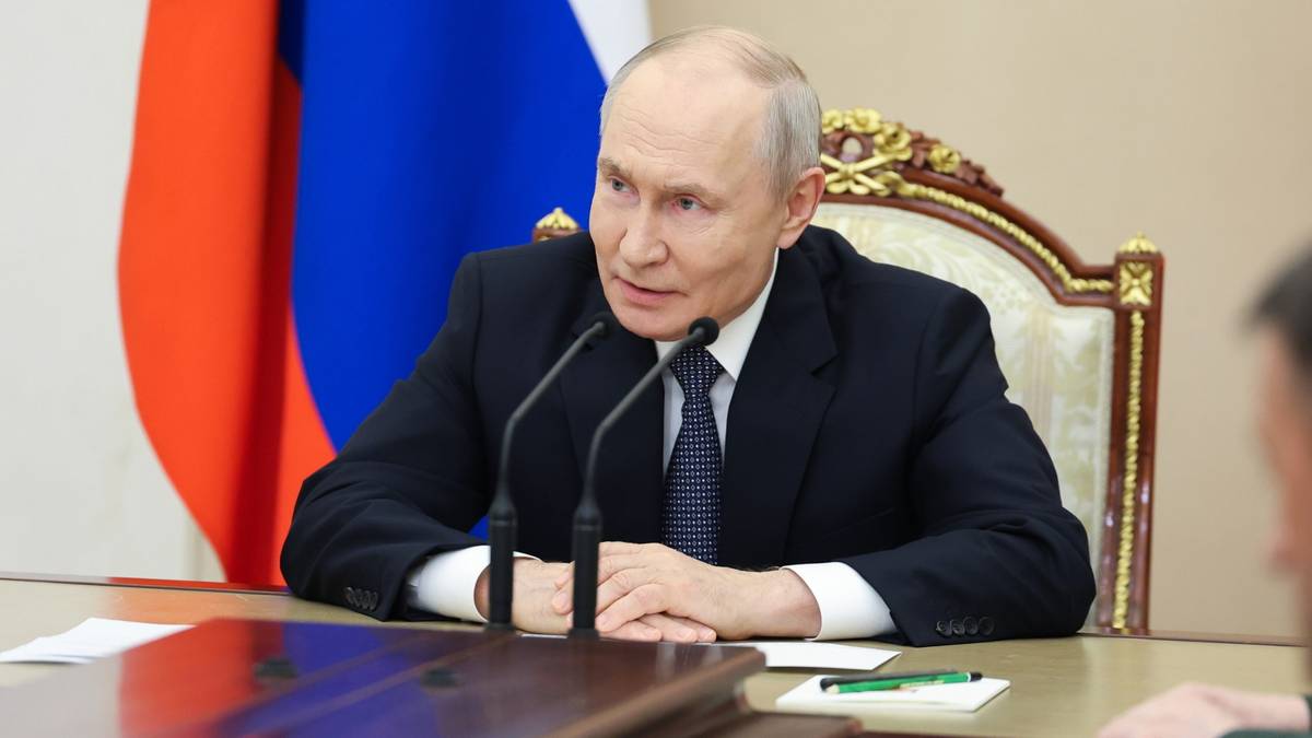 Putin zmienia dowódców. Kara za utknięcie frontu