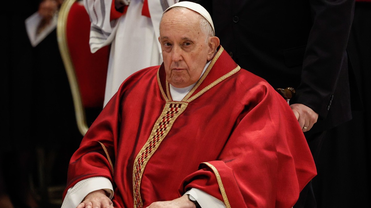 Papież nie weźmie udziału w Drodze Krzyżowej w Koloseum