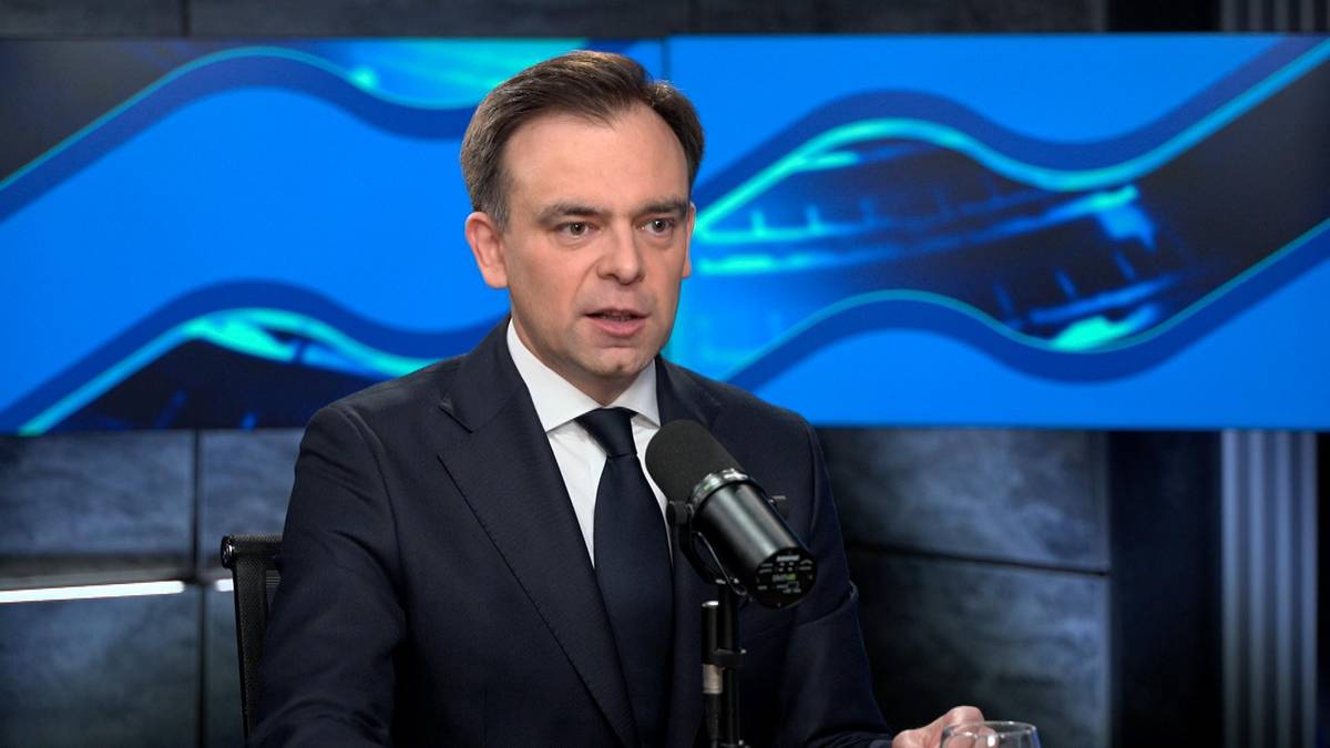 Domański zmienił zdanie ws. przyjęcia waluty euro. "Powiem bardzo otwarcie"