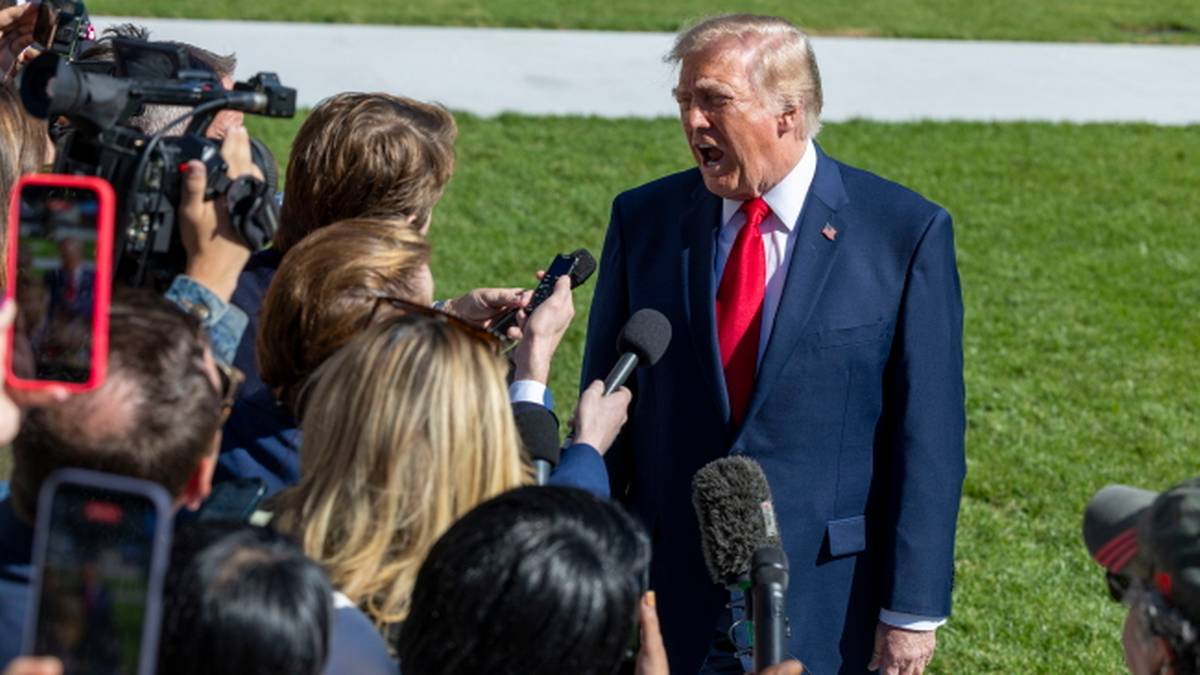 Donald Trump nie zrozumiał pytania? "Kocham Polaków"