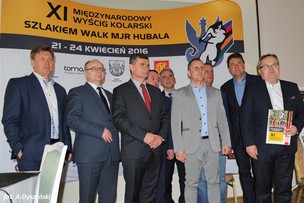 Konferencja prasowa na temat wyścigu "Szlakiem walk mjr. Hubala"