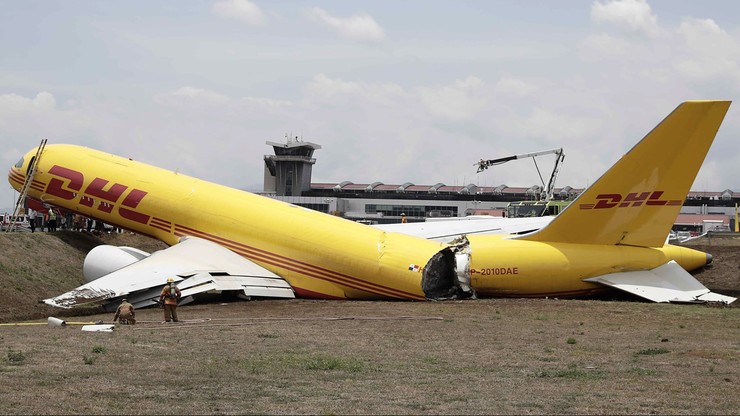 Kostaryka: samolot DHL przełamał się na dwie części