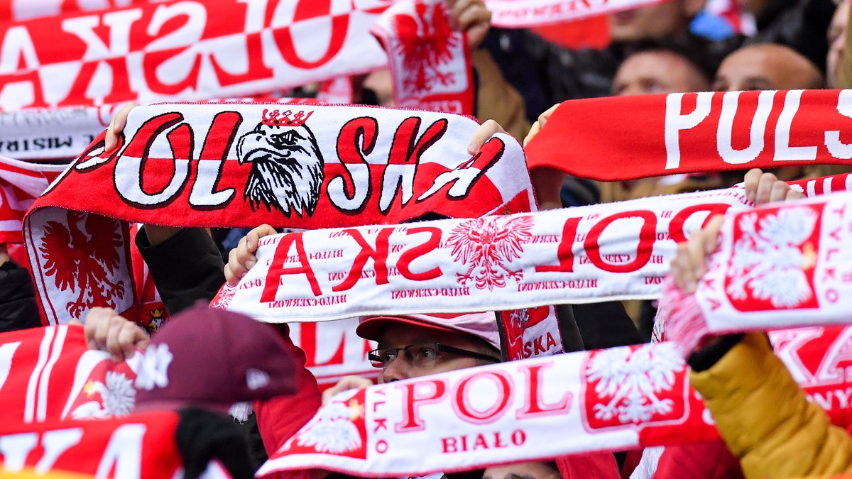 UEFA ukarała Polskę. Chodzi o rasistowskie zachowania kibiców