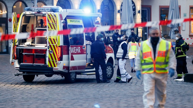 Niemcy: samochód staranował pieszych na deptaku zabijając pięć osób. "Wśród ofiar małe dziecko"