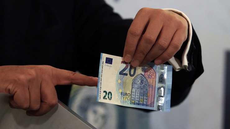 Nowy banknot 20 euro zaprezentowany. Do obiegu trafi w środę