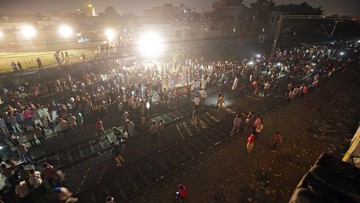 Wzrósł bilans ofiar katastrofy w Indiach. Pociąg wjechał w widzów pokazu