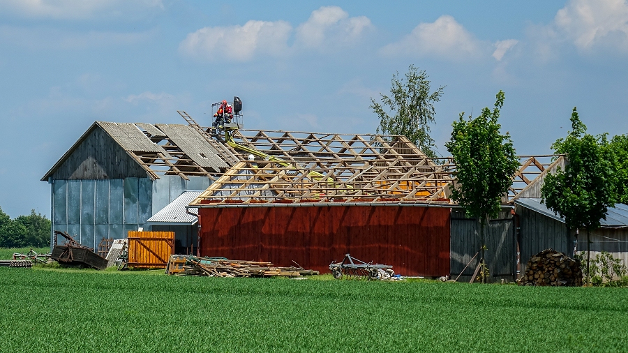 13.06.2019 11:00 Nad Lubelszczyzną przetoczyło się tornado, które miało 350 metrów szerokości. Zobacz zdjęcia i film