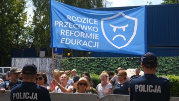 "Insynuacja i manipulacja". Minister Zalewska o doniesieniach, że z darów dla PCK finansowano kampanię PiS