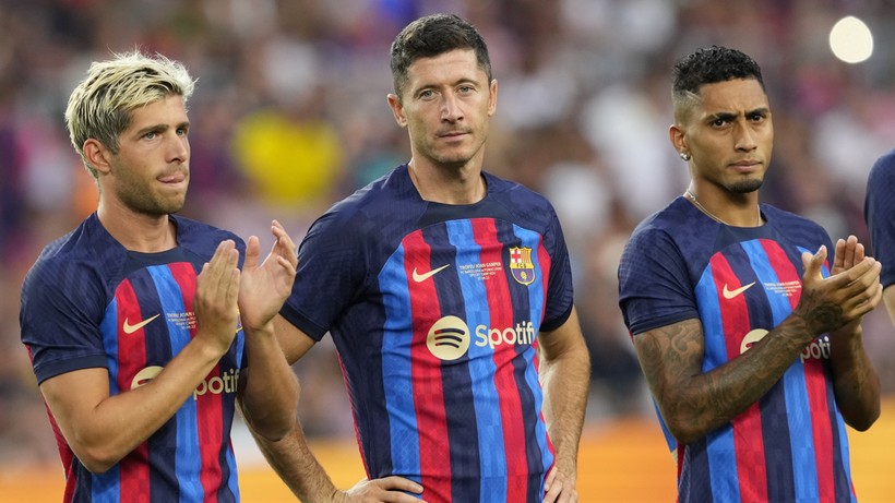 Ile brakuje, by FC Barcelona zarejestrowała nowych piłkarzy? Dziennikarz ujawnił kwotę