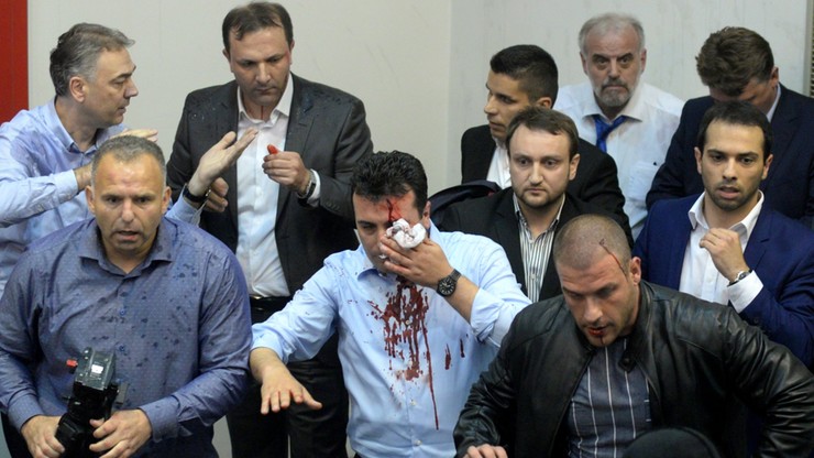 Bijatyka w parlamencie Macedonii. Jeden z polityków został ranny