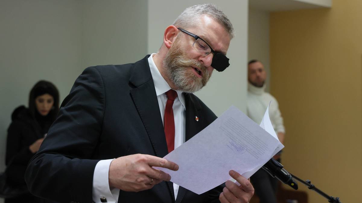 Grzegorz Braun przed sądem. Europoseł złożył zaskakujący wniosek