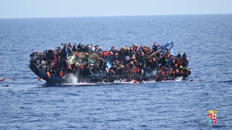 700 migrantów mogło utonąć w ostatnich dniach. "Łodzie w coraz gorszym stanie technicznym"
