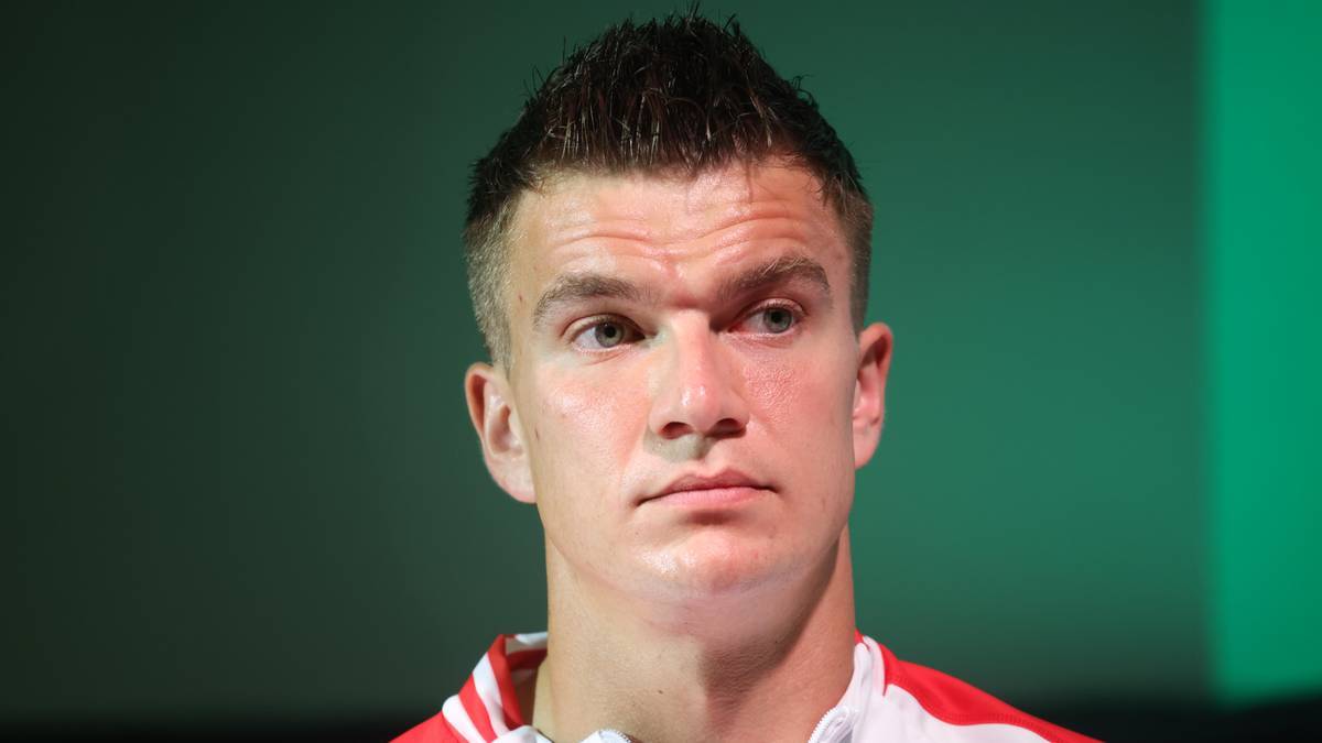 Portret tenisisty Kamila Majchrzaka