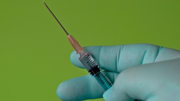 Nowa szczepionka przeciw COVID-19. Szczepienia Novavax w Polsce w marcu