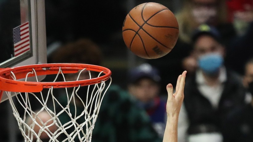 NBA: Zwycięstwo obrońców tytułu. Triple-double Shaia Gilgeous-Alexandra