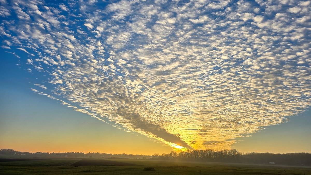 Niecodzienna chmura nad Polską. Fot. TwojaPogoda.pl