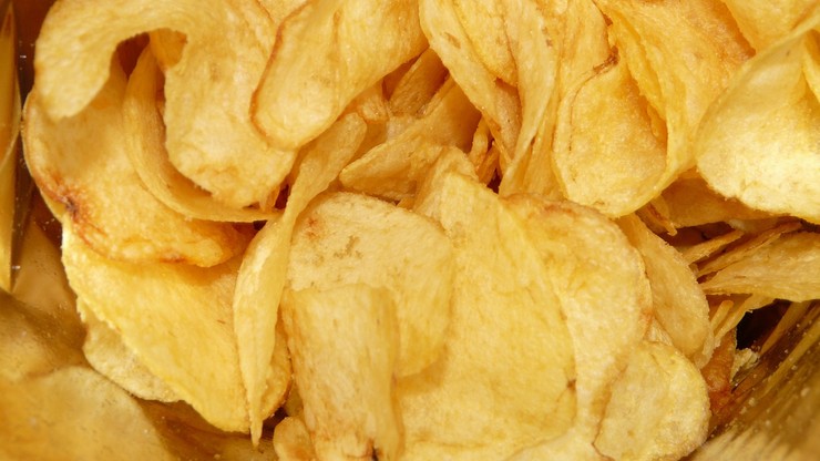 Niemcy: Wycofano 20 rodzajów chipsów. Były w nich toksyczne substancje