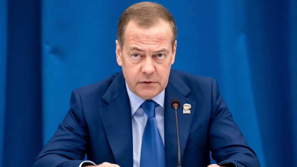 Miedwiediew uderza w ukraińskich polityków. Chodzi o polskie ordery