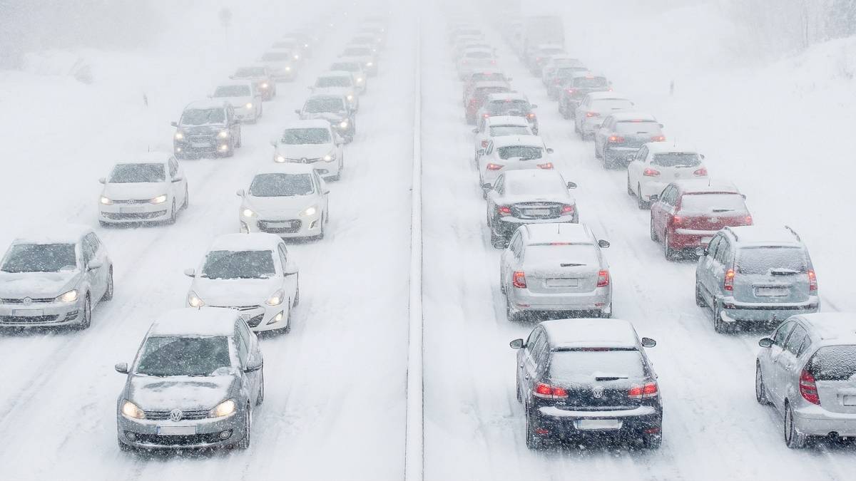 Zostały godziny do śnieżycy. W tych regionach możliwy paraliż