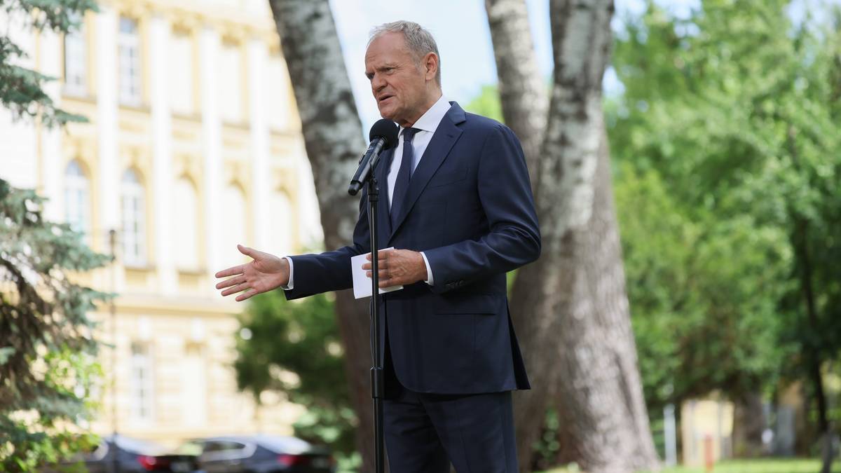 Tusk nakreślił termin. Możliwe "decyzje personalne"